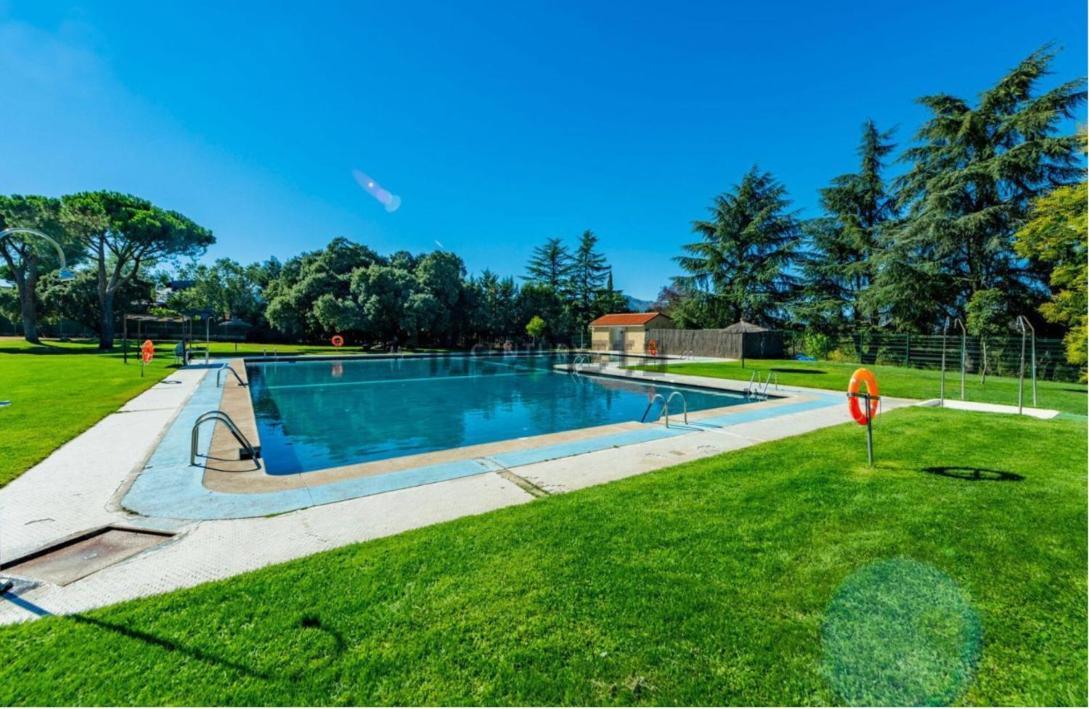 Casita De Invitados Con Entrada Privada, Piscina Y Aire Acondicionado Apartment Valdemorillo Exterior photo